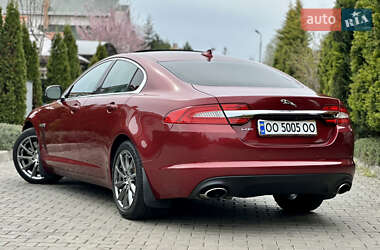 Седан Jaguar XF 2012 в 