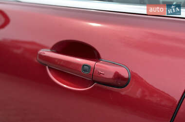 Седан Jaguar XF 2012 в 