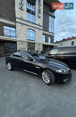 Седан Jaguar XF 2014 в 
