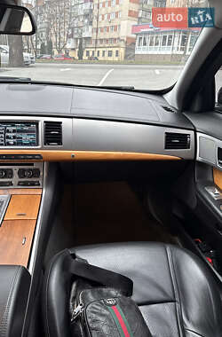 Седан Jaguar XF 2014 в 