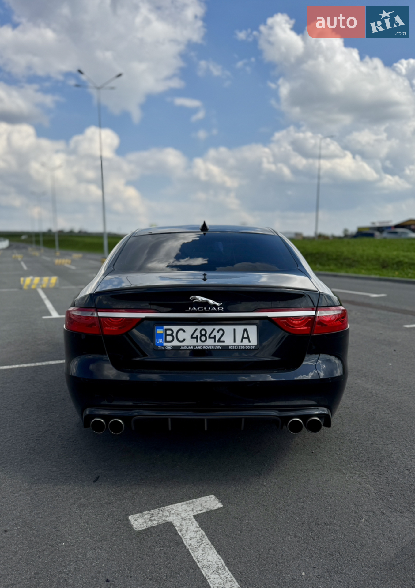 2017 Jaguar XF - мініатюра 8