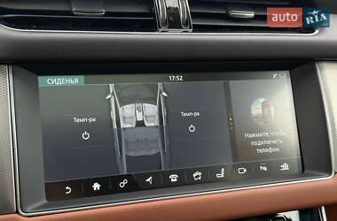 Седан Jaguar XF 2017 в 