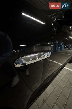 Седан Jaguar XF 2012 в 