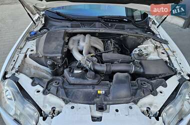 Седан Jaguar XF 2010 в 