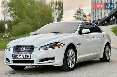 Седан Jaguar XF 2012 в Львове