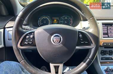 Седан Jaguar XF 2013 в 