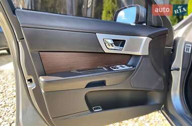 Седан Jaguar XF 2013 в 