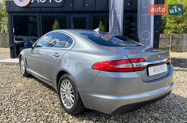 Седан Jaguar XF 2013 в 