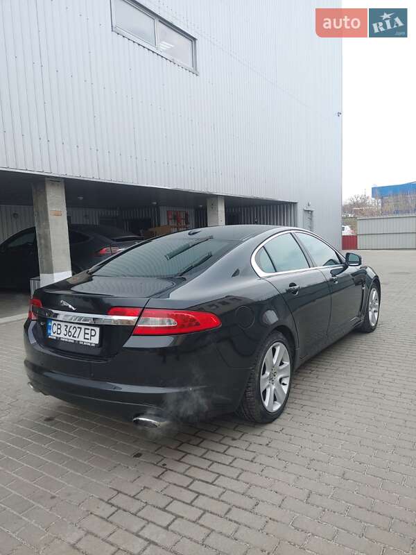 Седан Jaguar XF 2008 в 