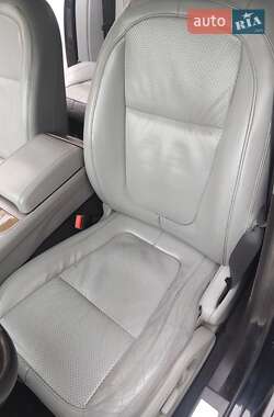 Седан Jaguar XF 2008 в 
