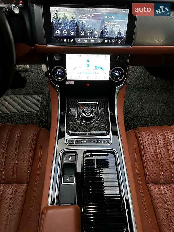 Седан Jaguar XF 2016 в Києві