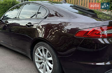 Седан Jaguar XF 2013 в 
