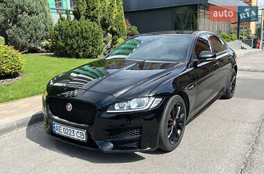 Седан Jaguar XF 2016 в Днепре