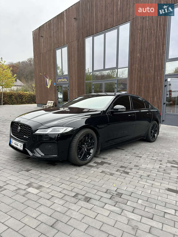 Седан Jaguar XF 2021 в Киеве