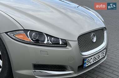 Седан Jaguar XF 2013 в 