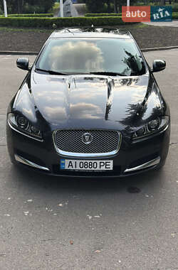 Седан Jaguar XF 2012 в 