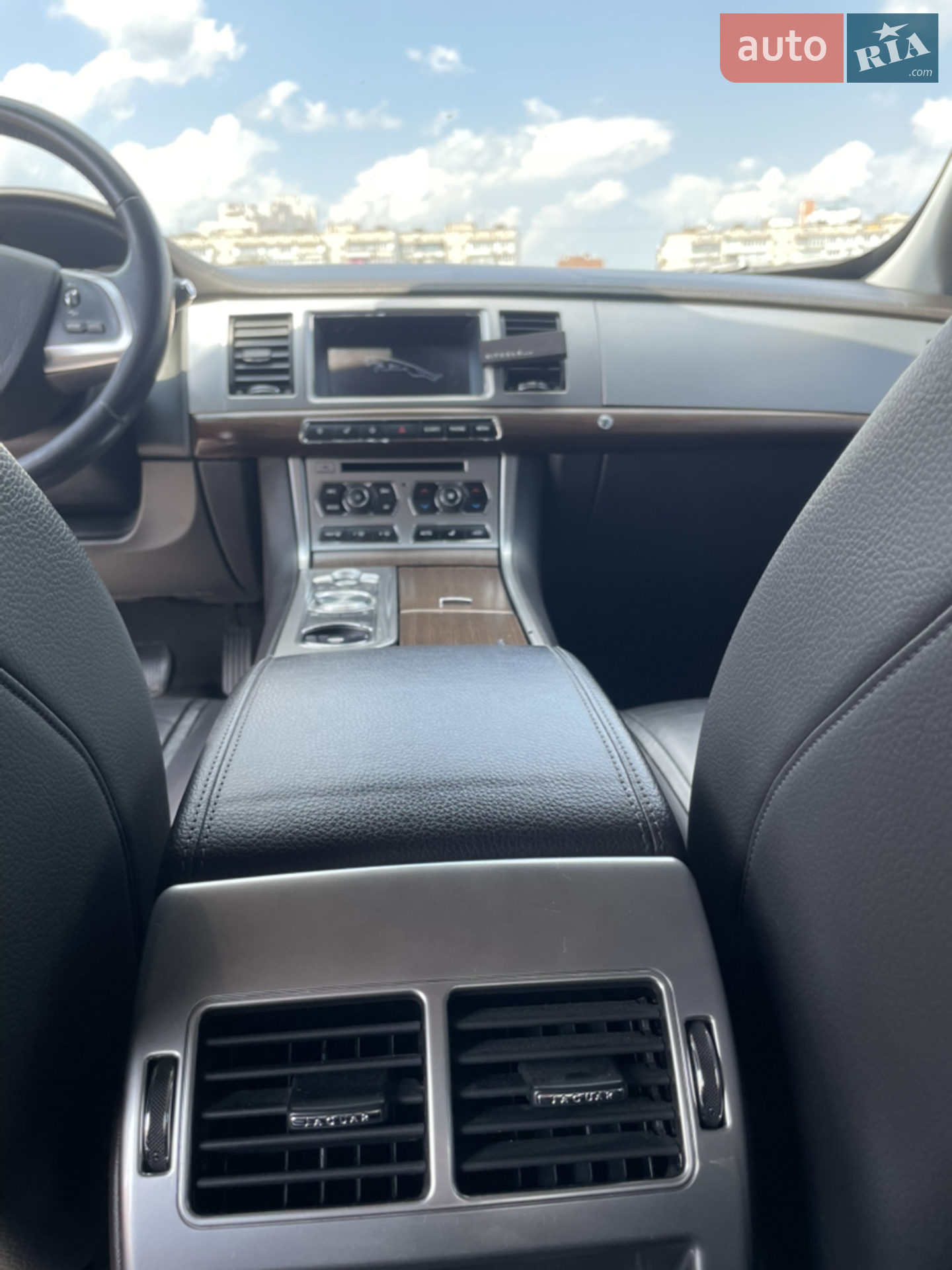 2013 Jaguar XF - мініатюра 15