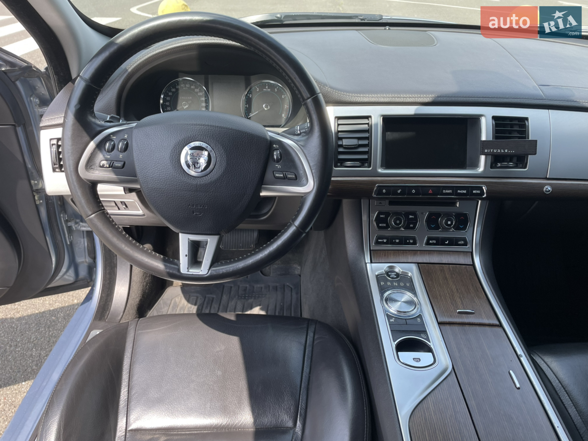 2013 Jaguar XF - мініатюра 23