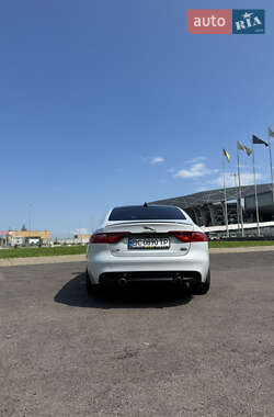 Седан Jaguar XF 2016 в 