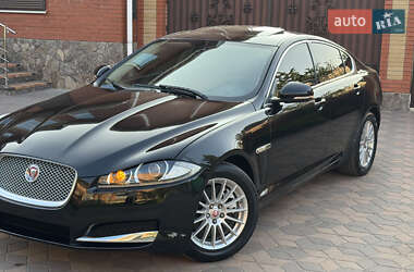 Седан Jaguar XF 2014 в Казатине
