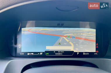 Седан Jaguar XF 2017 в 