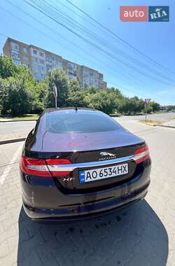 Седан Jaguar XF 2014 в Ужгороде