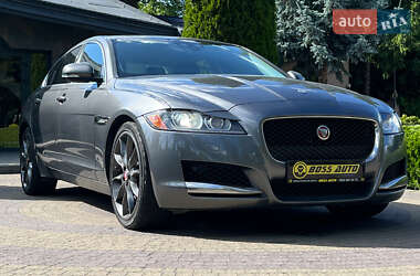 Седан Jaguar XF 2017 в Львові
