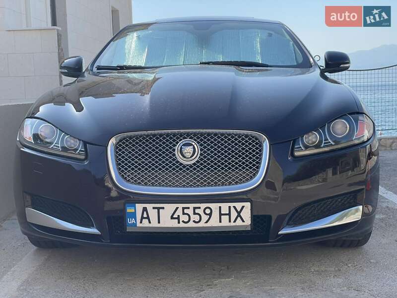 Jaguar XF 2012