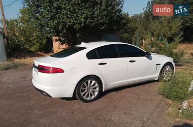 Седан Jaguar XF 2014 в Васильківці