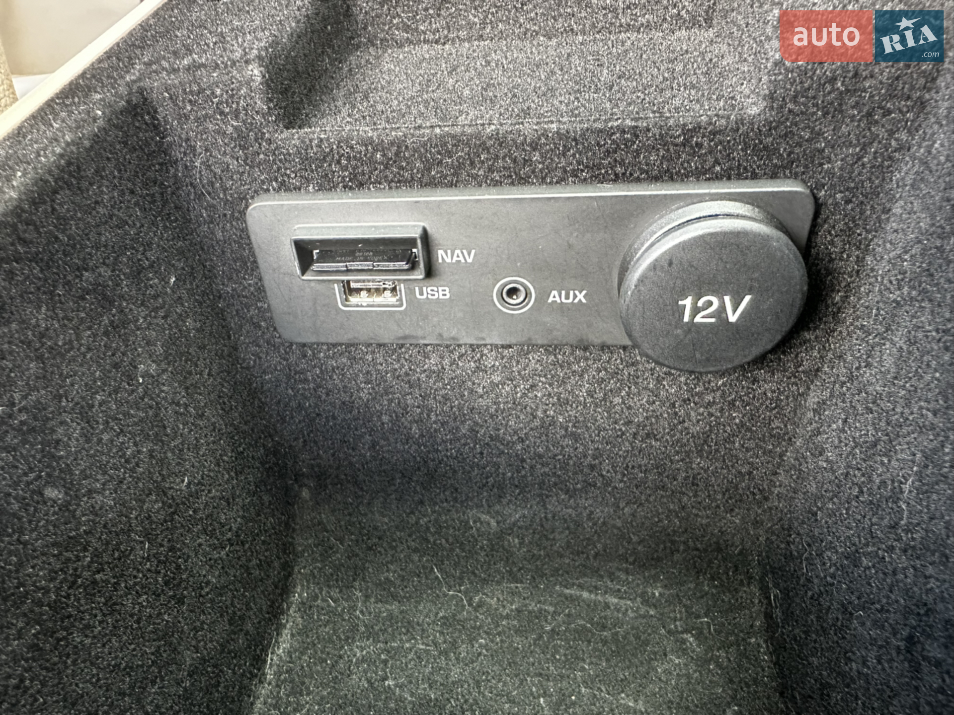 2017 Jaguar XF - мініатюра 27