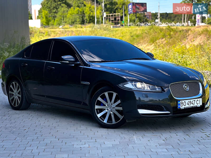 Седан Jaguar XF 2013 в Хмельницком