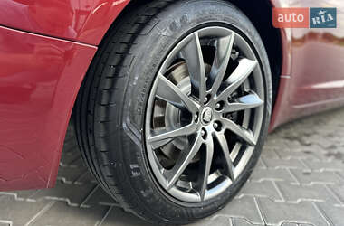 Седан Jaguar XF 2012 в 