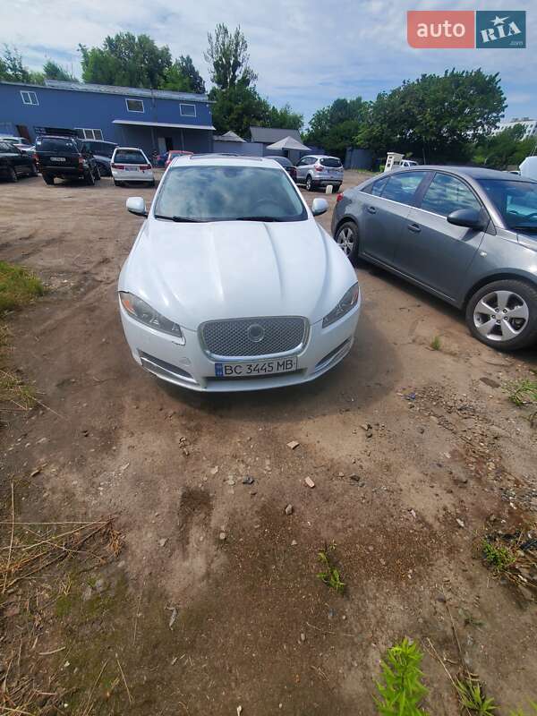 Седан Jaguar XF 2013 в Львове фото 3 Седан Jaguar XF 2013 в Львове