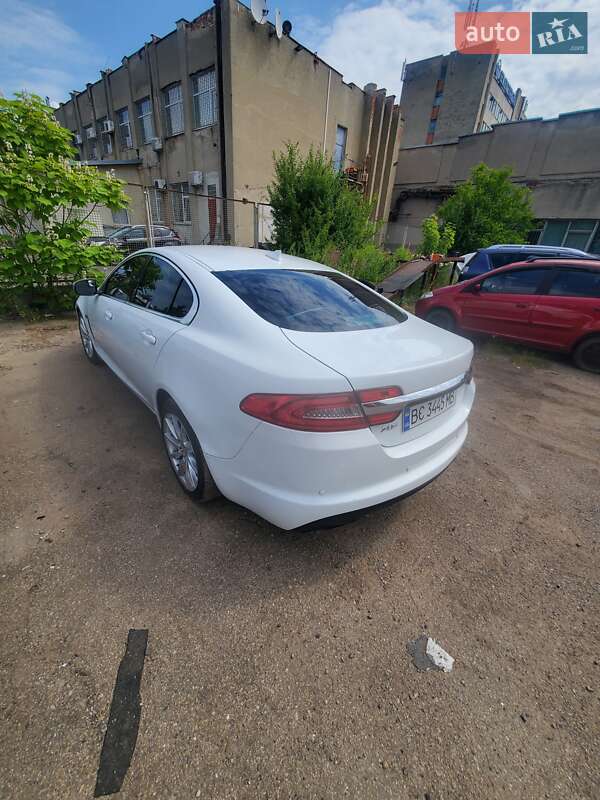 Седан Jaguar XF 2013 в Львове фото 10 Седан Jaguar XF 2013 в Львове