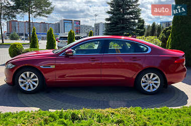 Седан Jaguar XF 2017 в 