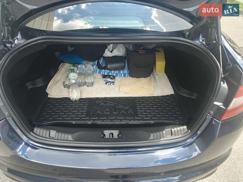 Седан Jaguar XF 2015 в Харькове фото 29 Седан Jaguar XF 2015 в Харькове