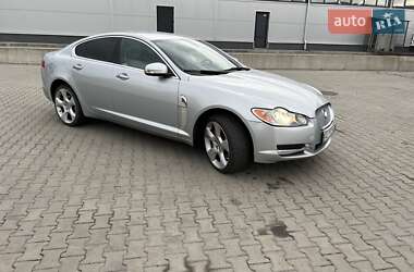 Седан Jaguar XF 2008 в Володимирі