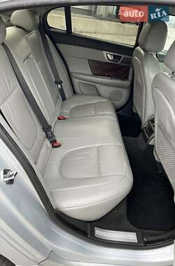 Седан Jaguar XF 2008 в 