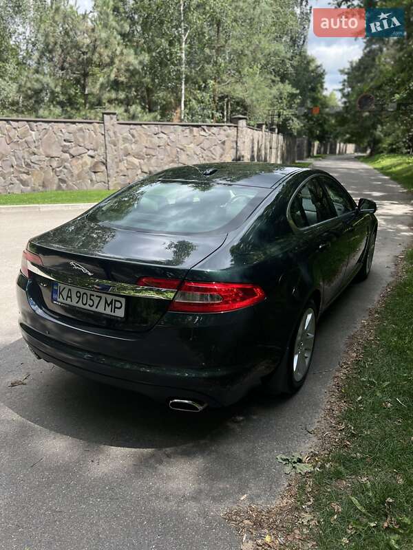 Седан Jaguar XF 2008 в Киеве