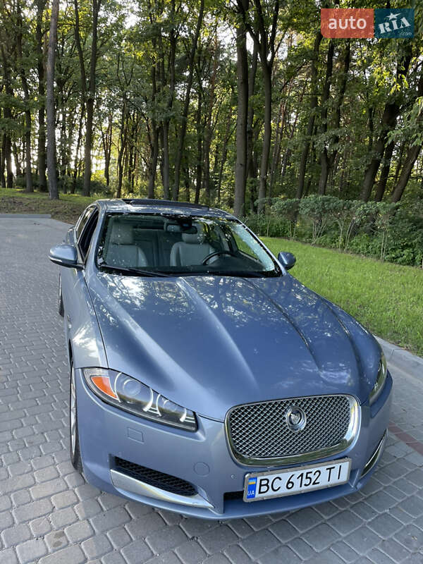 Jaguar XF 2013
