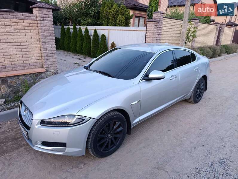 Jaguar XF 2013