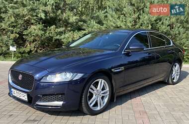 Седан Jaguar XF 2016 в Києві
