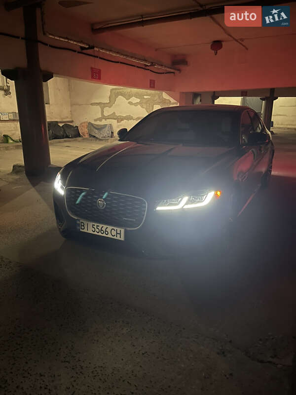 Седан Jaguar XF 2024 в Полтаве