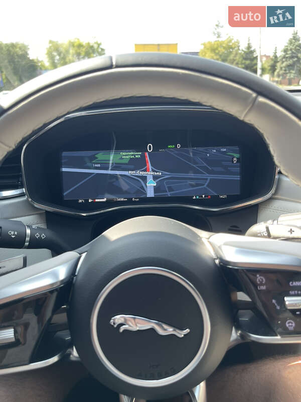 Седан Jaguar XF 2024 в Полтаве