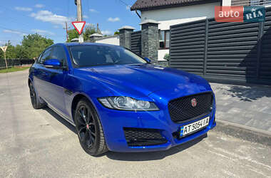 Седан Jaguar XF 2016 в Львове