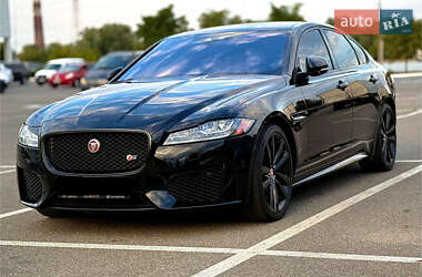 Седан Jaguar XF 2016 в Києві
