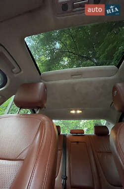 Седан Jaguar XF 2009 в 