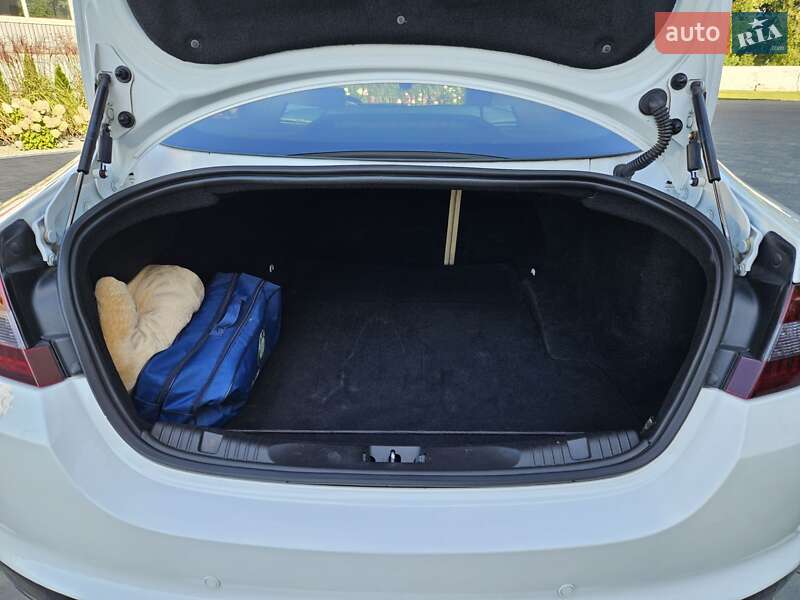 Седан Jaguar XF 2010 в Луцьку фото 12 Седан Jaguar XF 2010 в Луцьку