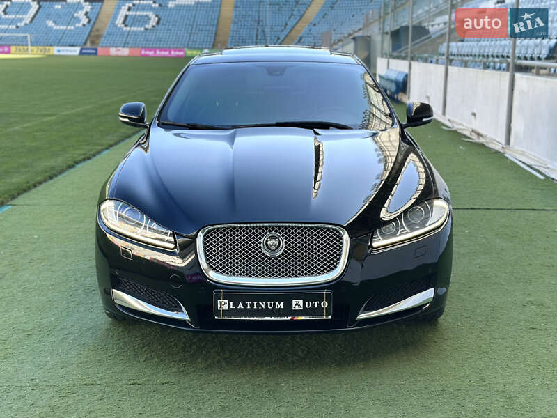 Седан Jaguar XF 2013 в Одессе
