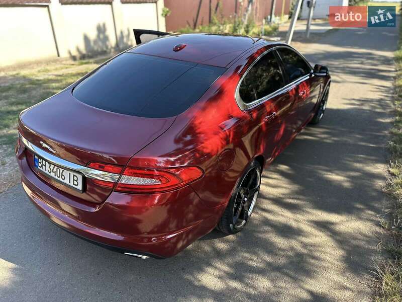 Седан Jaguar XF 2012 в Одессе
